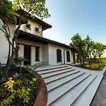Amnesia Villa *